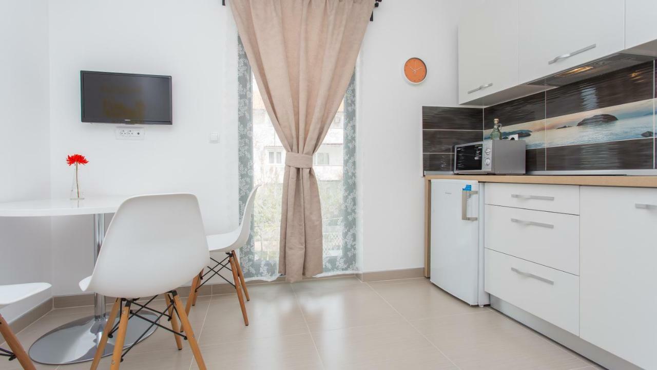 Apartmani Memories I Baska  Bagian luar foto